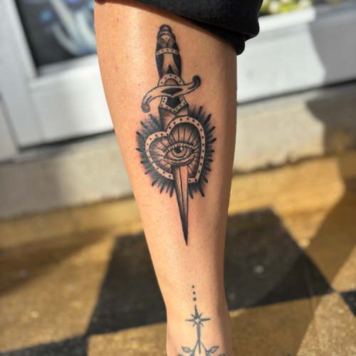 Permanent makeup, powder brows, lip blushing, fine line tattoos, tattoo flash, private studio, women owned, illustrative, female artist, female owned.