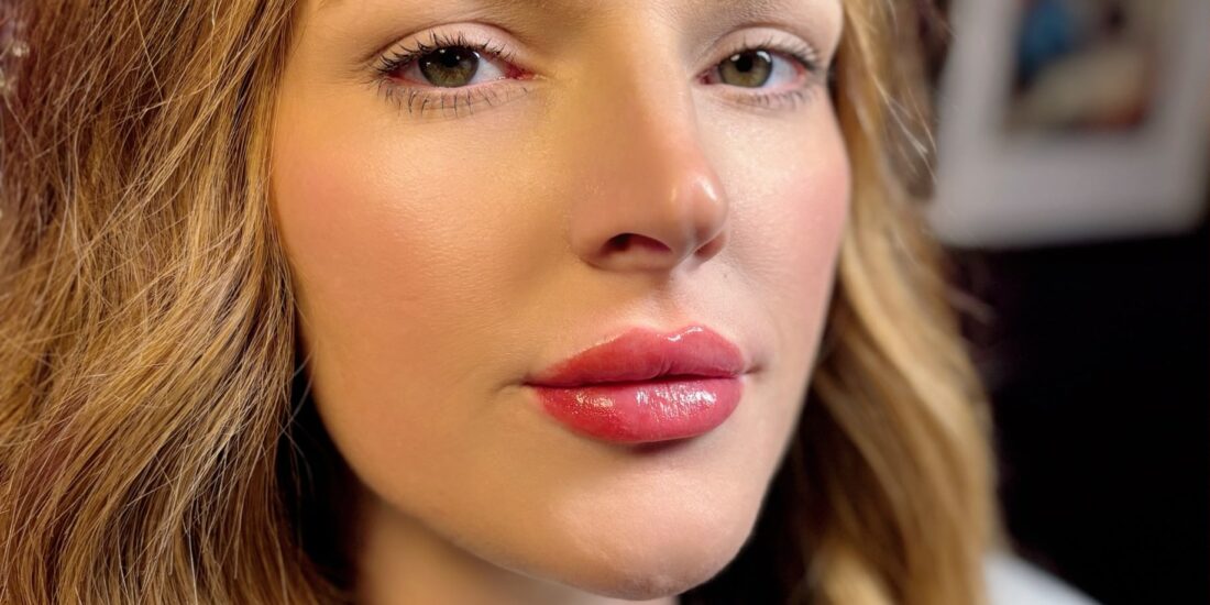 Permanent makeup, powder brows, lip blushing, fine line tattoos, tattoo flash, private studio, women owned, illustrative, female artist, female owned.